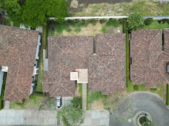 Encantadora Casa en Condominio en Lindora, Santa Ana
