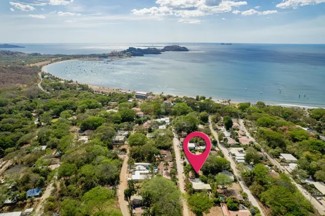 Casa Caoba: Casa colonial moderna de 3 habitaciones en Surfside Estates, Playa Potrero
