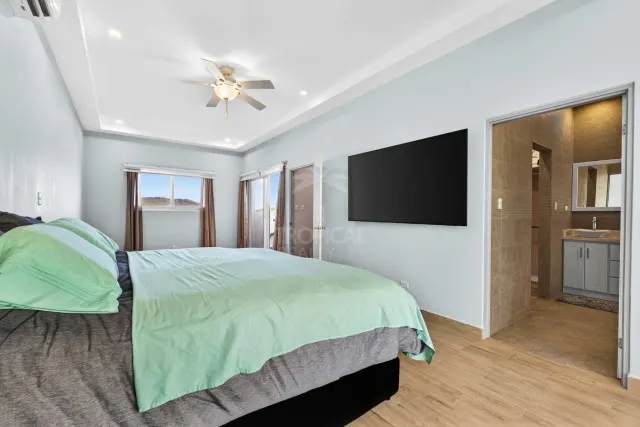 Townhome de Lujo en Venta en Rancho Villa Real | Amueblado, Esquinero y a Minutos de Tamarindo