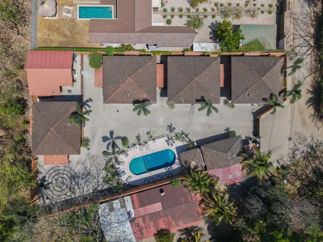 Exclusiva Propiedad de Inversión en Playa Avellanas con 4 Villas Independientes y Alto Potencial Vacacional