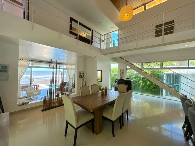 Villa de Lujo Frente al Mar en Alquiler en Playa Tivives, Costa Rica