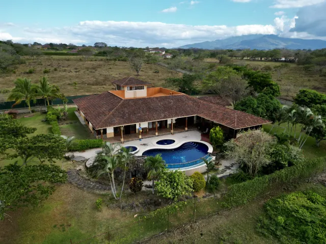 VENDIDA Casa tipo quinta en venta La Garita Alajuela
