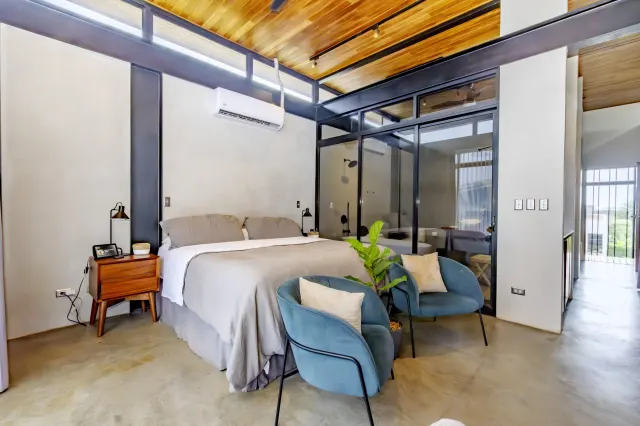 House for Sale in Hacienda Los Reyes, Guácima: Elegance and Comfort in an Exclusive Setting
