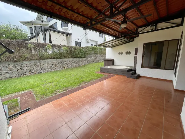 Casa de una planta en venta Hacienda Los Reyes, La Guacima