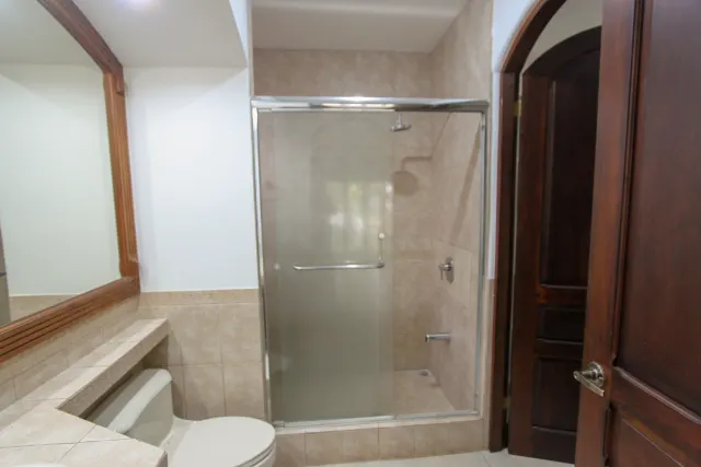 Casa en venta alquiler Bosques de Lindora, Santa Ana