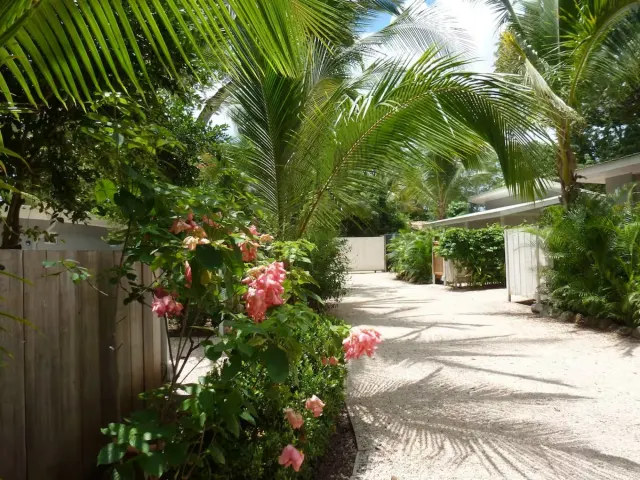 En Venta: Propiedad de Inversión Llave en Mano con 6 Lodges en Surfside Potrero