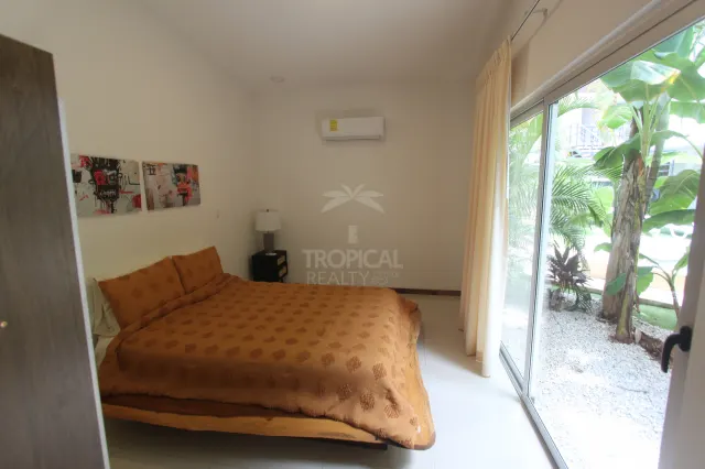 Apartamento Amueblado de 3 Habitaciones en Alquiler, Playa Potrero
