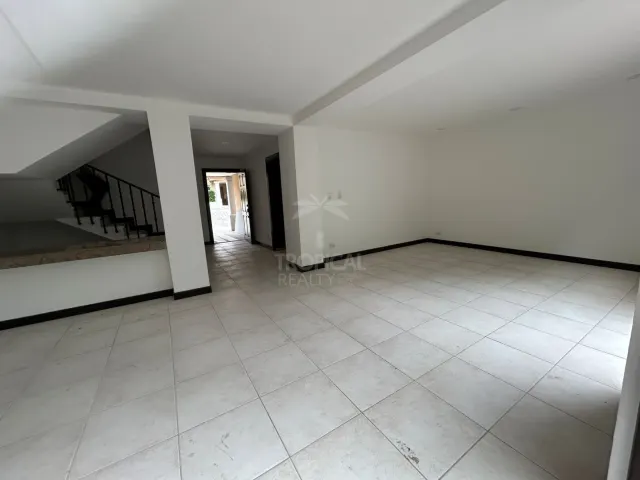 Casa en Condominio en Escazú – En Venta o Alquiler