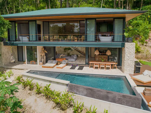 Villa Lasai – Refugio de Lujo Entre la Selva y el Océano en Santa Teresa