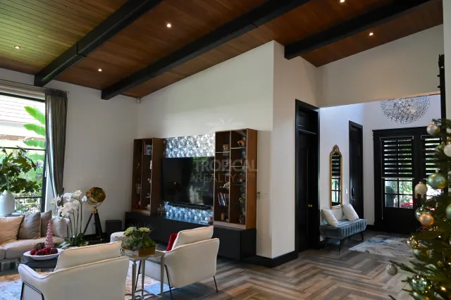 Casa de una planta en Condominio Oro Sol, Río Oro – Santa Ana