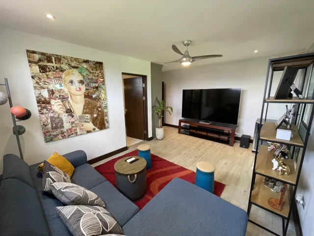 Hermosa Casa en Venta en Condominio - Hacienda Los Reyes