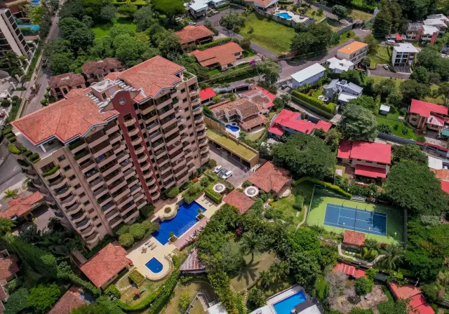 Apartamento de Lujo con Vistas en Valle del Tamarindo, Escazú