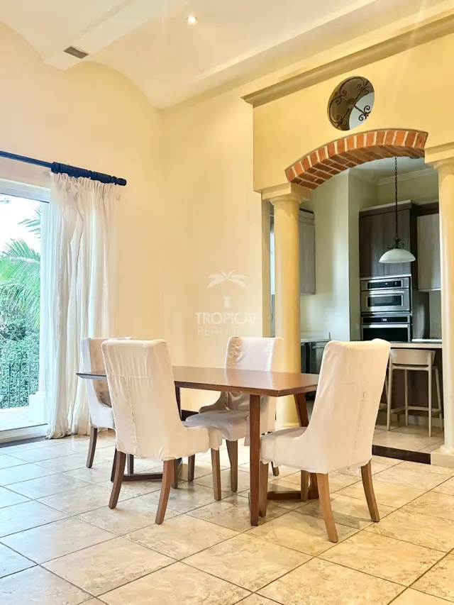 Villa Real casa en venta o alquiler