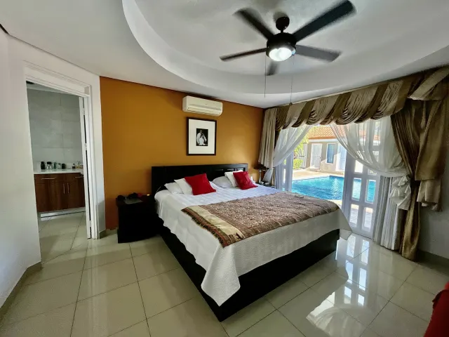 Casa en venta en Hacienda Los Reyes
