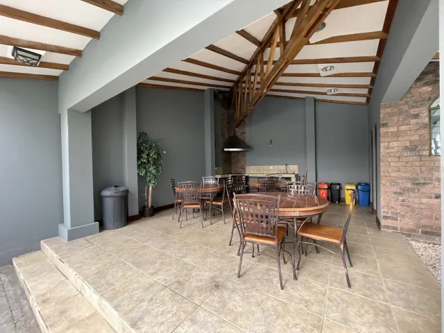 Elegante apartamento en venta Escazu Trejos Montealegre