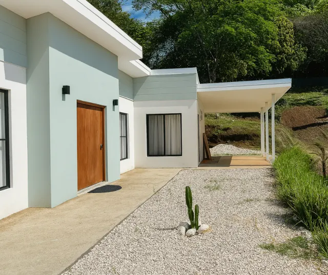 Casa Moderna en Venta Cerca de Playa Conchal, Flamingo y Playa Grande | Santa Cruz, Guanacaste – $235,000