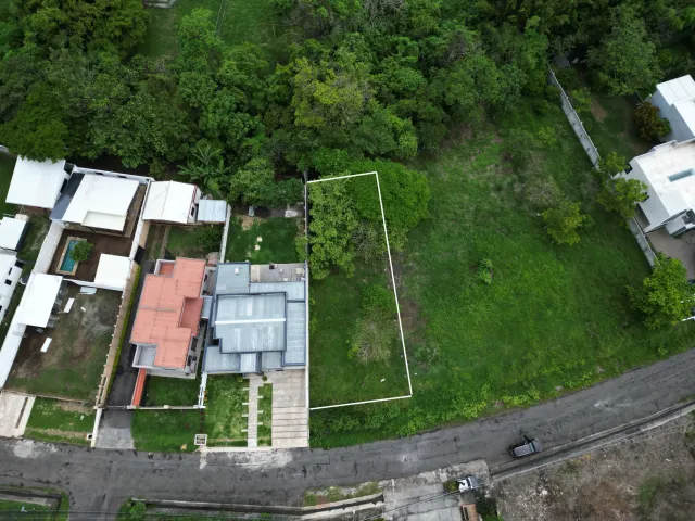 Terreno en Venta en Santa Ana: Oportunidad Única para Crear la Residencia de tus Sueños