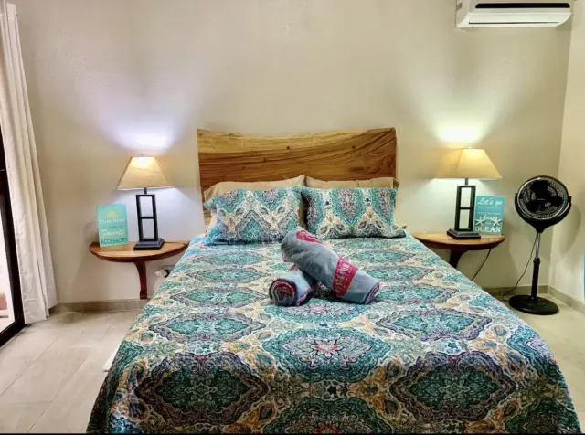 Townhome Renovado en Venta en Tamarindo – A Pasos de la Playa y con Excelente Potencial de Inversión
