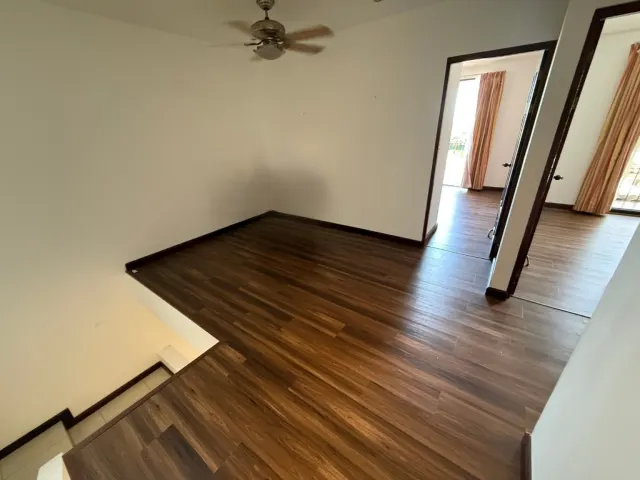 Casa Independiente en Venta en Rohrmoser con 4 Habitaciones