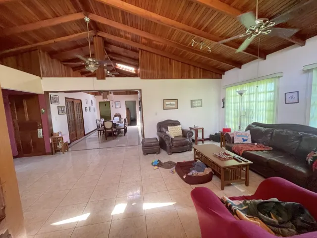 Hacienda los Reyes, casa de una planta en venta